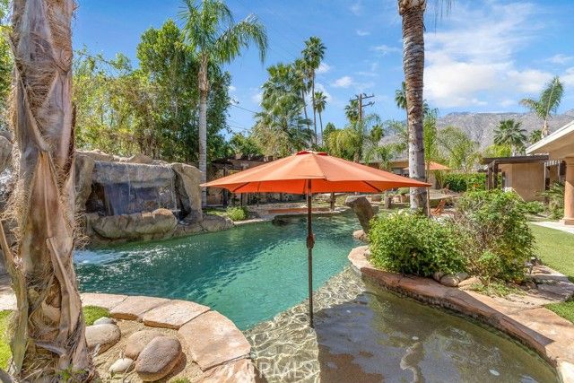 1455 E Sunny Dunes Road, Palm Springs, CA 92264