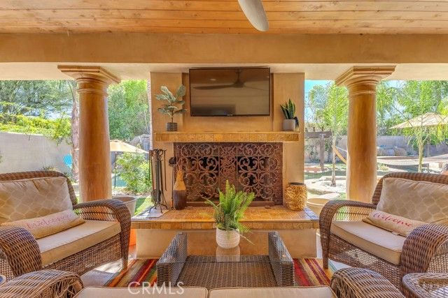 1455 E Sunny Dunes Road, Palm Springs, CA 92264