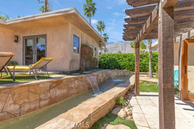 1455 E Sunny Dunes Road, Palm Springs, CA 92264