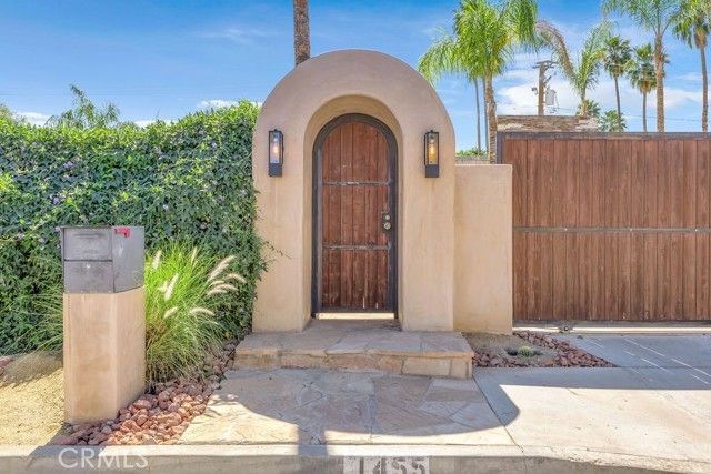 1455 E Sunny Dunes Road, Palm Springs, CA 92264