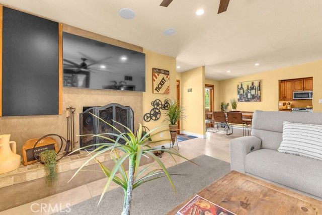 1455 E Sunny Dunes Road, Palm Springs, CA 92264