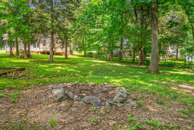 3325 Backridge Rd, Woodlawn, TN 37191