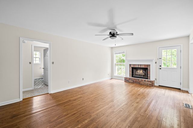 3325 Backridge Rd, Woodlawn, TN 37191