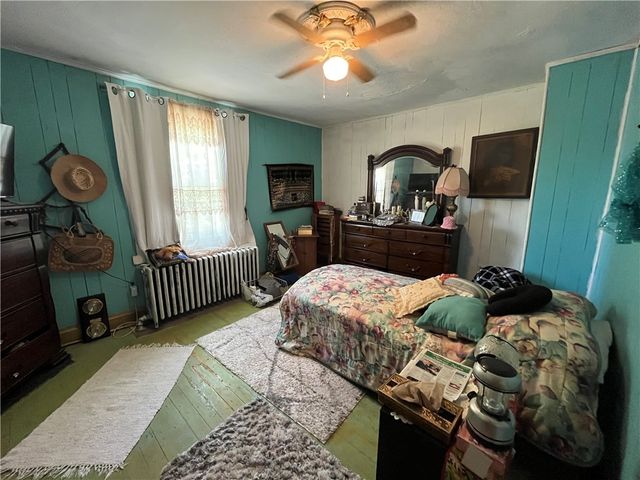 2007 Center Ave, Beaver Falls, PA 15010