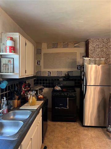 2007 Center Ave, Beaver Falls, PA 15010