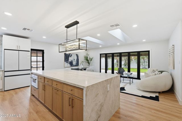 717 W VIRGINIA Avenue, Phoenix, AZ 85007