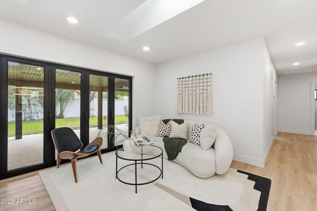 717 W VIRGINIA Avenue, Phoenix, AZ 85007