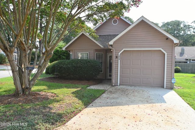 1066 Valley Drive, Calabash, NC 28467
