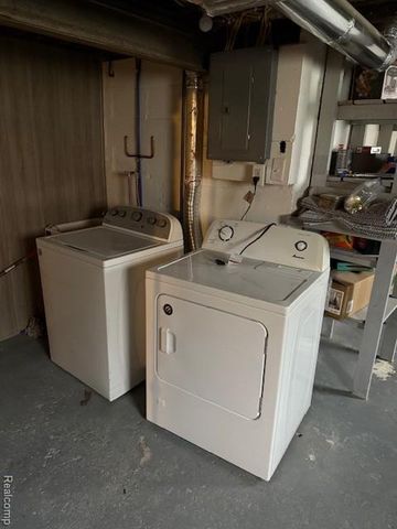 15 Forest Street, River Rouge, MI 48218