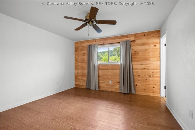 194 Shawnee Estates, Winfield, WV 25213