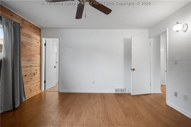 194 Shawnee Estates, Winfield, WV 25213