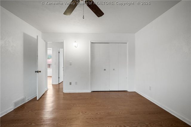 194 Shawnee Estates, Winfield, WV 25213