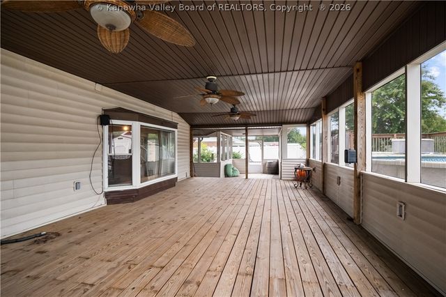 194 Shawnee Estates, Winfield, WV 25213