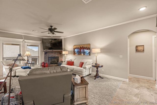 8434 N 77th Avenue, Owasso, OK 74055