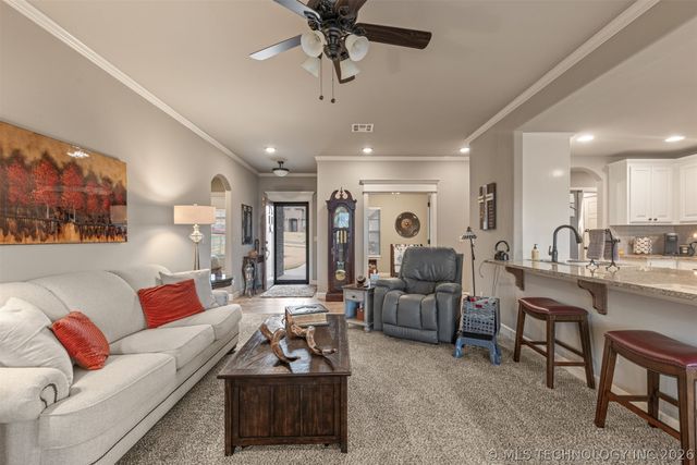 8434 N 77th Avenue, Owasso, OK 74055