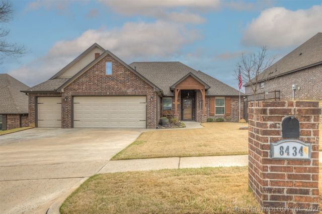 8434 N 77th Avenue, Owasso, OK 74055