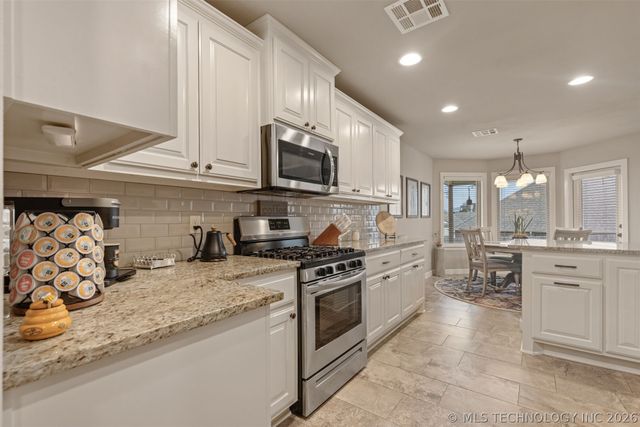 8434 N 77th Avenue, Owasso, OK 74055