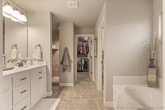 8434 N 77th Avenue, Owasso, OK 74055