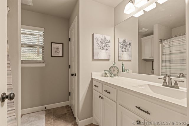 8434 N 77th Avenue, Owasso, OK 74055