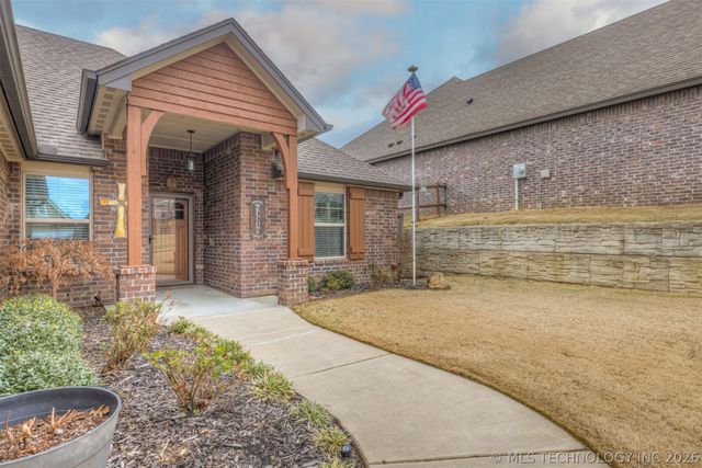 8434 N 77th Avenue, Owasso, OK 74055