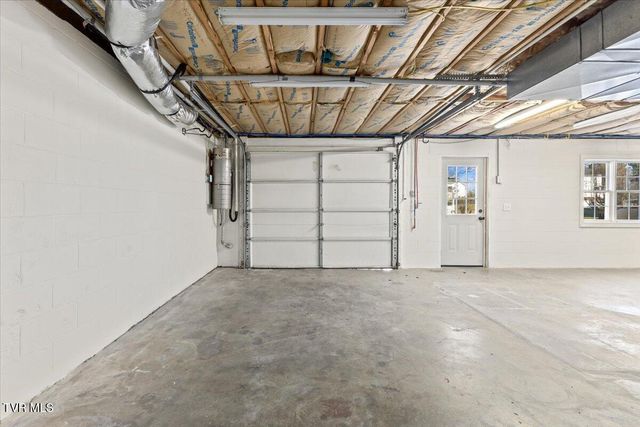 117 Barefoot Landing Drive, Blountville, TN 37617