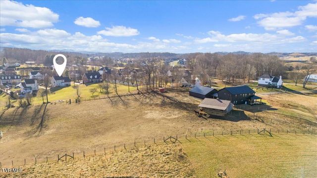 117 Barefoot Landing Drive, Blountville, TN 37617