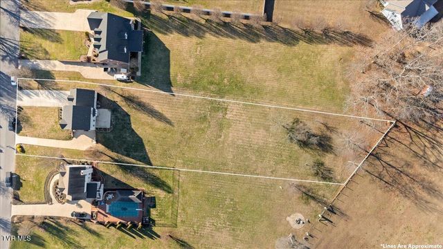 117 Barefoot Landing Drive, Blountville, TN 37617