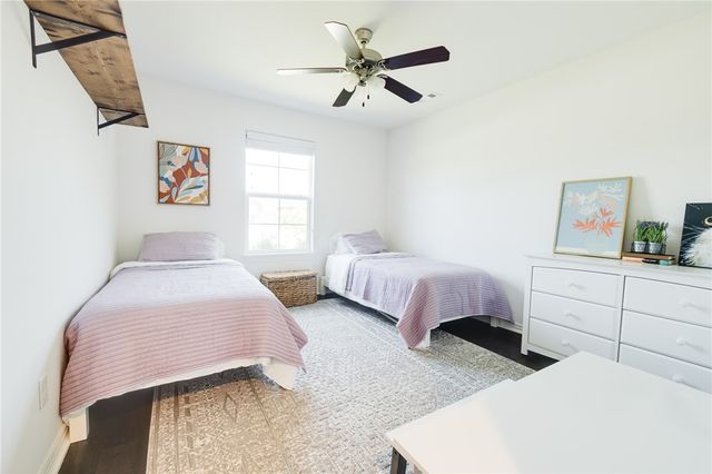 2006 W Gilligan Avenue, Rogers, AR 72758