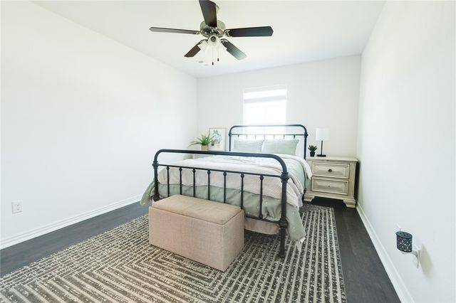 2006 W Gilligan Avenue, Rogers, AR 72758