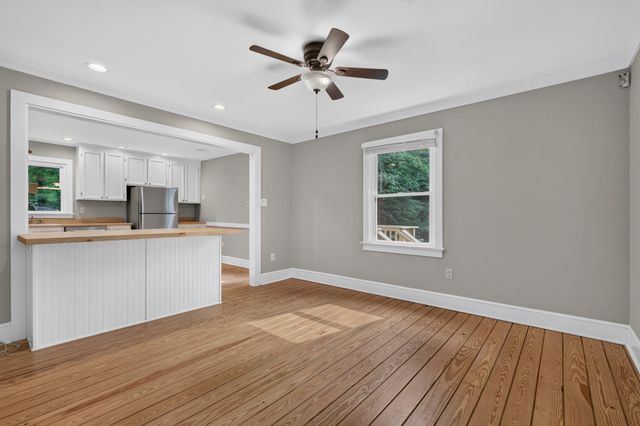 5 HUNTINGTON DR, Fredericksburg, VA 22405