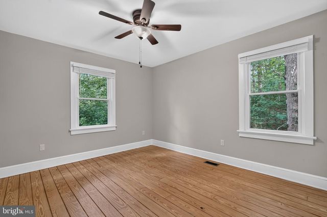 5 HUNTINGTON DR, Fredericksburg, VA 22405