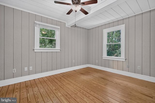 5 HUNTINGTON DR, Fredericksburg, VA 22405
