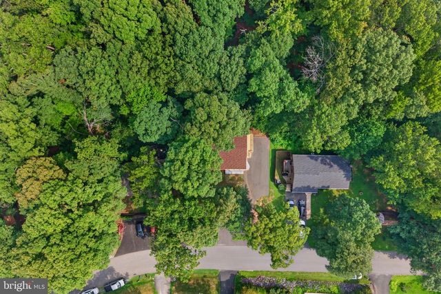 5 HUNTINGTON DR, Fredericksburg, VA 22405