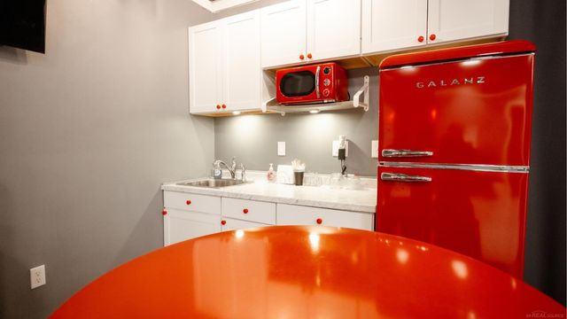 16813 Wyoming Street, Detroit, MI 48221