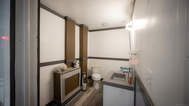 16813 Wyoming Street, Detroit, MI 48221