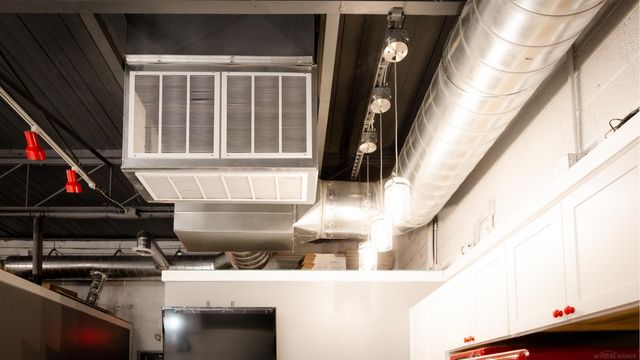 16813 Wyoming Street, Detroit, MI 48221