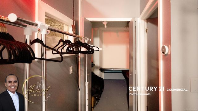 16813 Wyoming Street, Detroit, MI 48221