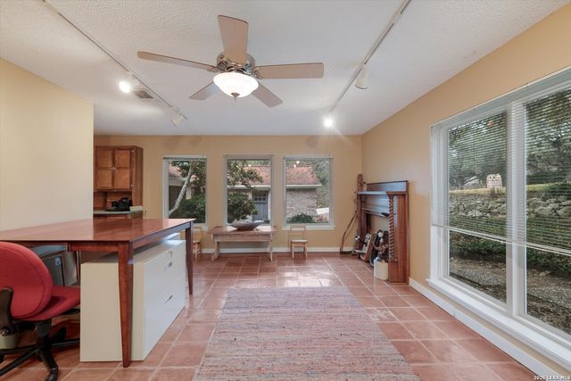 340 MUSTANG CIR, San Antonio, TX 78232