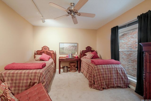 340 MUSTANG CIR, San Antonio, TX 78232