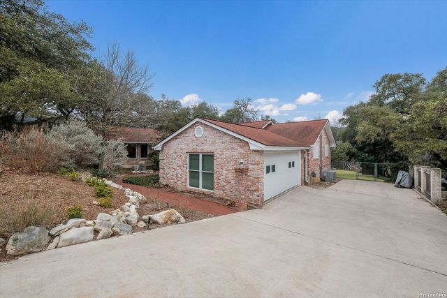 340 MUSTANG CIR, San Antonio, TX 78232