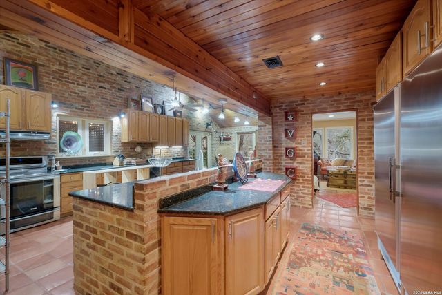 340 MUSTANG CIR, San Antonio, TX 78232