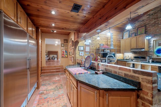 340 MUSTANG CIR, San Antonio, TX 78232