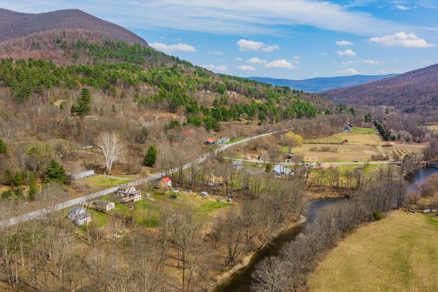2819 VT Route 313, Arlington, VT 05250