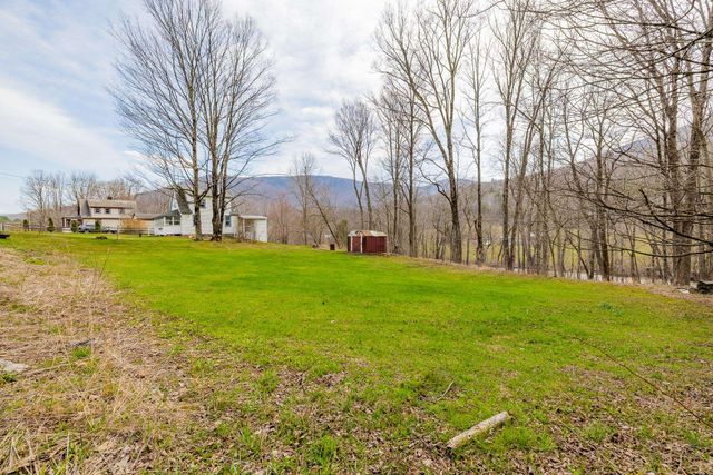 2819 VT Route 313, Arlington, VT 05250
