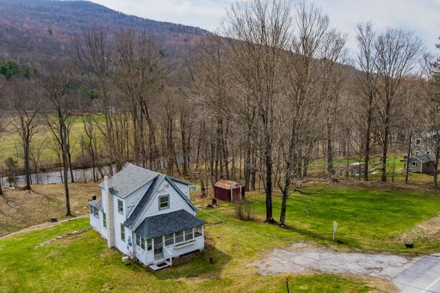 2819 VT Route 313, Arlington, VT 05250