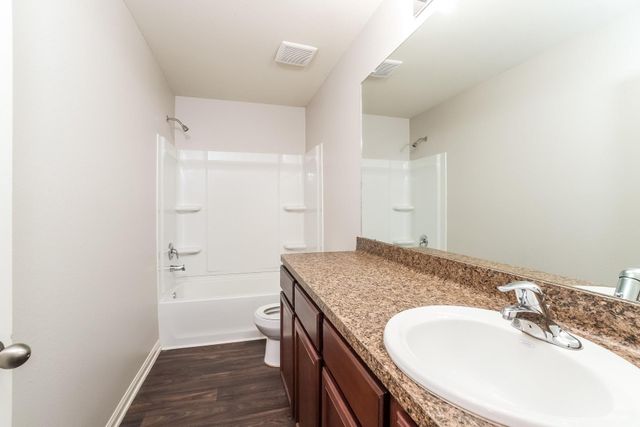 1001 Walnut Lane, Brookshire, TX 77423