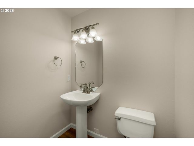 9610 Sw 47TH Ave, Portland, OR 97219