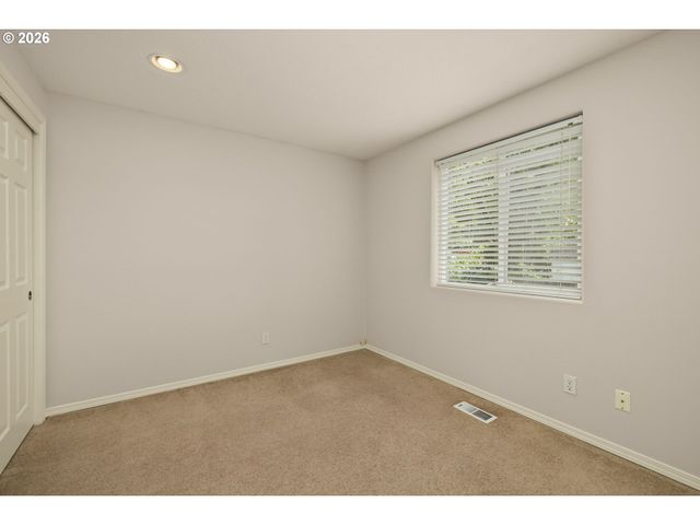 9610 Sw 47TH Ave, Portland, OR 97219