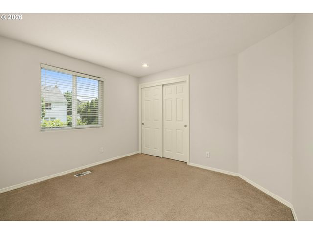 9610 Sw 47TH Ave, Portland, OR 97219