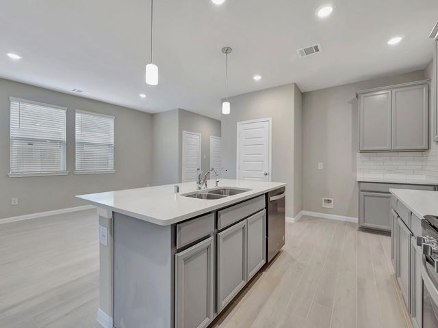 5725 Adamite Way, Houston, TX 77048